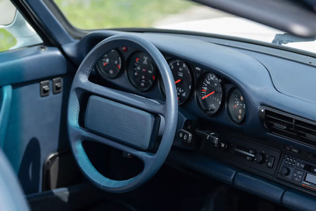 Porsche 959 Speedster 1987 độc nhất lên sàn với 44,1 tỷ đồng - Hình 6 Porsche 959 Speedster 1987 doc nhat len san voi 44,1 ty dong-Hinh-6