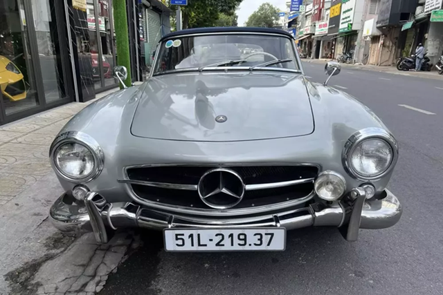 “Qua” Vũ sắp lộ diện cả dàn Mercedes-Benz 190 SL siêu hiếm - Hình 2 “Qua” Vu sap lo dien ca dan Mercedes-Benz 190 SL sieu hiem-Hinh-2