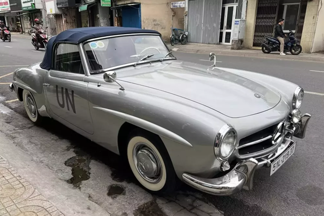 “Qua” Vũ sắp lộ diện cả dàn Mercedes-Benz 190 SL siêu hiếm “Qua” Vu sap lo dien ca dan Mercedes-Benz 190 SL sieu hiem