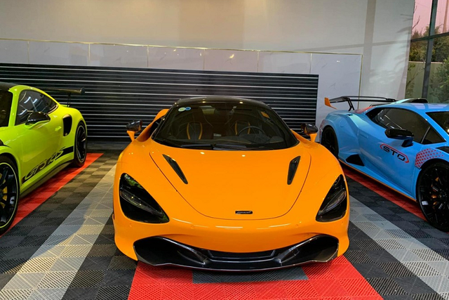 Đại gia Vũng Tàu khoe McLaren 720S Spider trong dàn xe 200 tỷ - Hình 4 Dai gia Vung Tau khoe McLaren 720S Spider trong dan xe 200 ty-Hinh-4