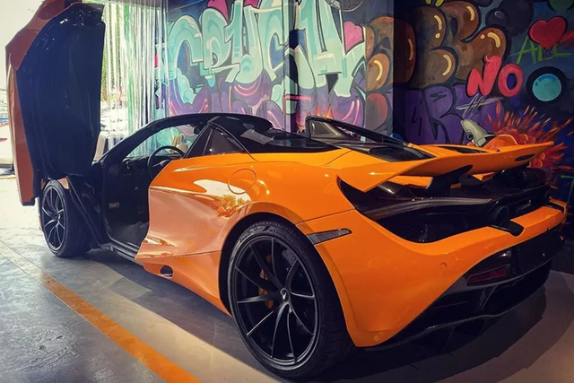 Đại gia Vũng Tàu khoe McLaren 720S Spider trong dàn xe 200 tỷ - Hình 7 Dai gia Vung Tau khoe McLaren 720S Spider trong dan xe 200 ty-Hinh-7