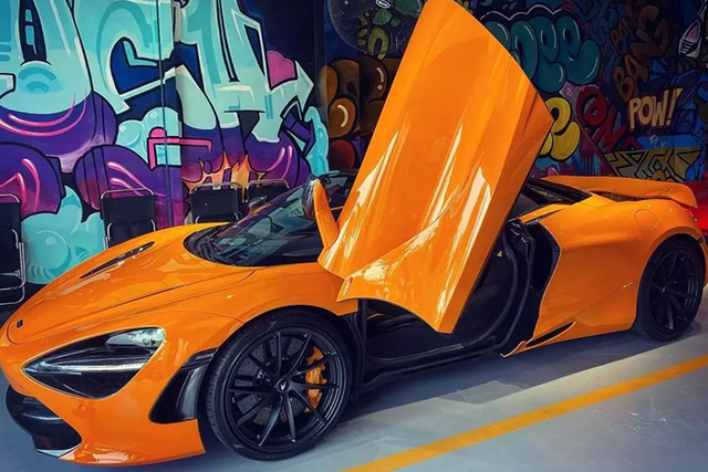 Đại gia Vũng Tàu khoe McLaren 720S Spider trong dàn xe 200 tỷ - Hình 3 Dai gia Vung Tau khoe McLaren 720S Spider trong dan xe 200 ty-Hinh-3