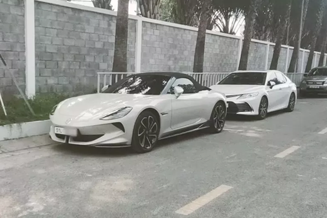 MG Cyberster điện Trung Quốc giá 3,2 tỷ đã về tay đại gia Sài Thành MG Cyberster dien Trung Quoc gia 3,2 ty da ve tay dai gia Sai Thanh