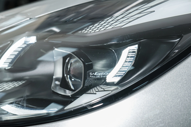 MG Cyberster điện Trung Quốc giá 3,2 tỷ đã về tay đại gia Sài Thành - Hình 6 MG Cyberster dien Trung Quoc gia 3,2 ty da ve tay dai gia Sai Thanh-Hinh-6