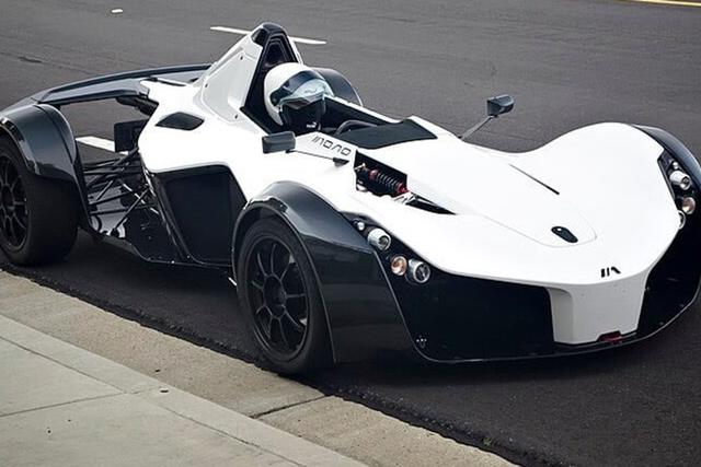 Đại gia Hải Phòng tậu xe BAC Mono độc lạ hơn 2 tỷ đồng - Hình 5 Dai gia Hai Phong tau xe BAC Mono doc la hon 2 ty dong-Hinh-5