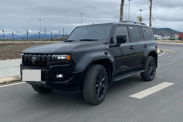 Toyota Land Cruiser Prado 2024 cũ rao bán 3,9 tỷ trong khi mới 3,48 tỷ Toyota Land Cruiser Prado 2024 cu rao ban 3,9 ty trong khi moi 3,48 ty