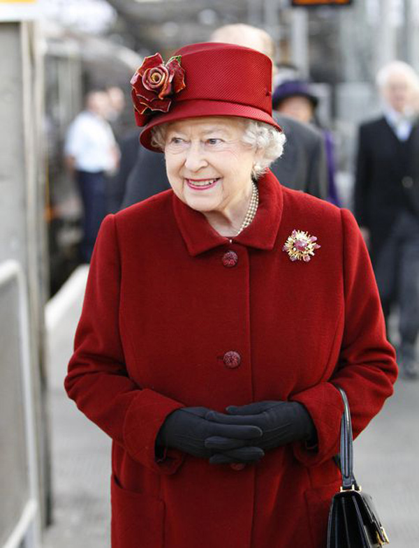 Vương miện của Nữ hoàng Elizabeth II sẽ do ai kế thừa? - Hình 6 Vuong mien cua Nu hoang Elizabeth II se do ai ke thua?-Hinh-6