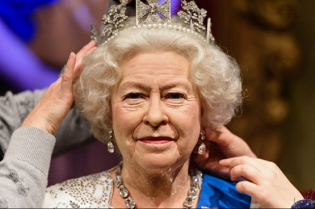Vương miện của Nữ hoàng Elizabeth II sẽ do ai kế thừa? Vuong mien cua Nu hoang Elizabeth II se do ai ke thua?