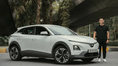 Bỏ qua Mazda CX-5 chọn VinFast VF 6, người dùng chia sẻ: Đẹp từ trong ra ngoài