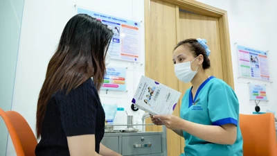 Từ sốt cao, sổ mũi đến viêm phổi cấp, nhiễm khuẩn huyết chỉ 48 giờ: Bác sĩ cảnh báo không thể chủ quan trước cúm A