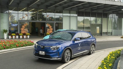 Sắm VF 8 du xuân, nhận cơ hội trúng thêm xe máy điện: “Kèo thơm” khó cưỡng từ VinFast