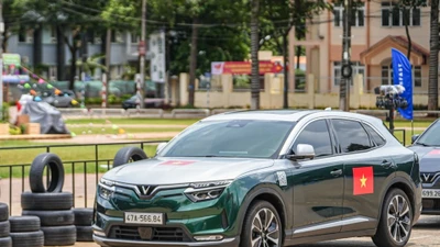 VinFast VF 8 giúp người dùng giải quyết cả hai nhu cầu “xe xịn, giá tốt”