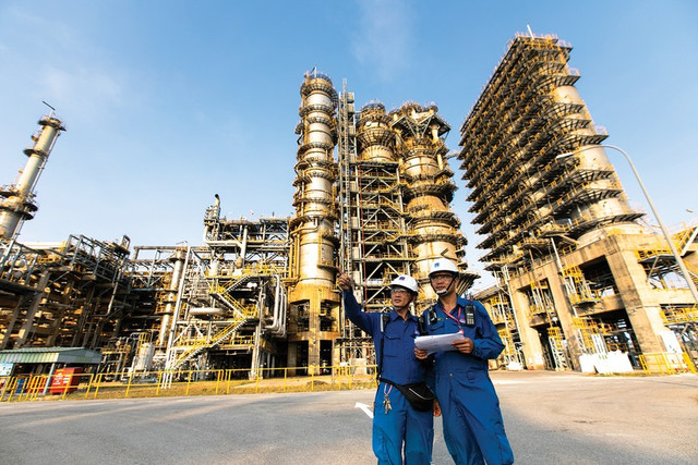 Lọc hóa Dầu Bình Sơn (BSR) chốt ngày 'chào sàn' HoSE Loc hoa Dau Binh Son (BSR) chot ngay 'chao san' HoSE