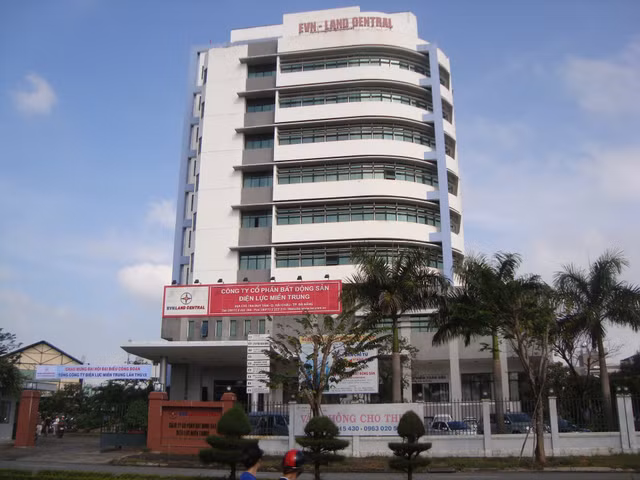 Co phieu Bat dong san Dien luc mien Trung ben bo vuc huy niem yet do lo 3 nam lien