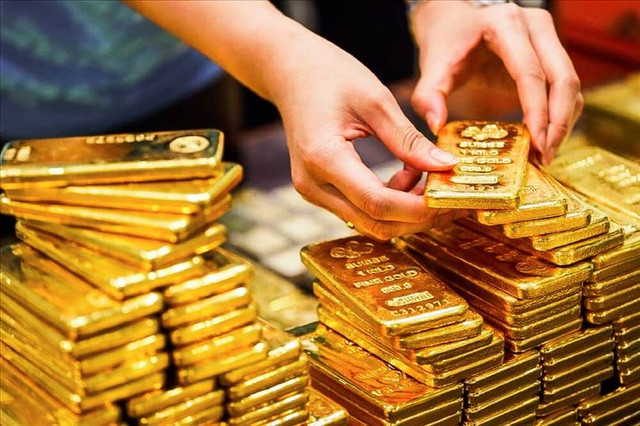 Giá vàng hôm nay: Quay đầu giảm tới 500.000 đồng/lượng Gia vang hom nay: Quay dau giam toi 500.000 dong/luong
