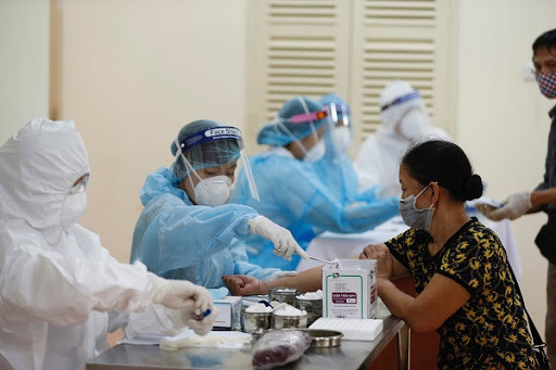 3.263 người tiếp xúc với 4 ca mắc COVID-19 ở TP HCM đều âm tính 3.263 nguoi tiep xuc voi 4 ca mac COVID-19 o TP HCM deu am tinh