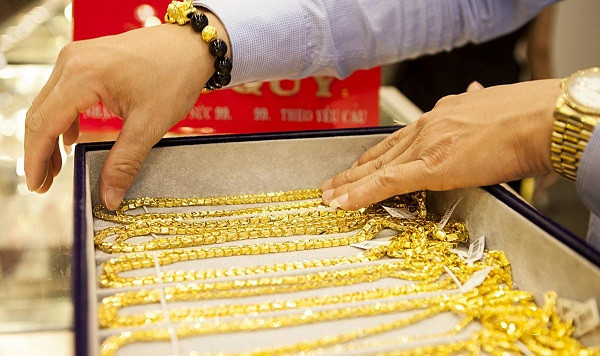 Giá vàng hôm nay: Vàng miếng tăng trở lại mốc 62 triệu đồng/lượng Gia vang hom nay: Vang mieng tang tro lai moc 62 trieu dong/luong