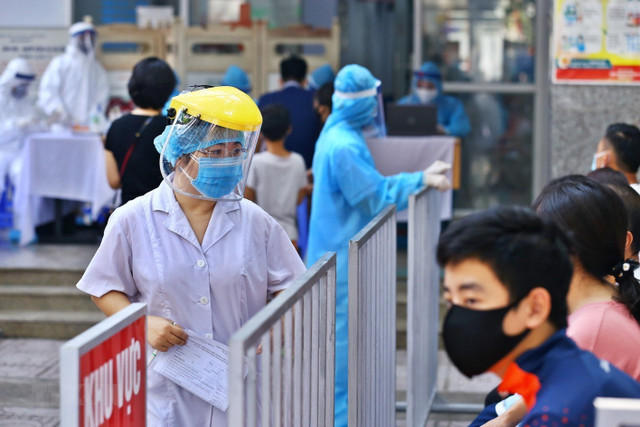 Thông tin mới nhất chương trình tiêm vaccine COVID-19 Thong tin moi nhat chuong trinh tiem vaccine COVID-19