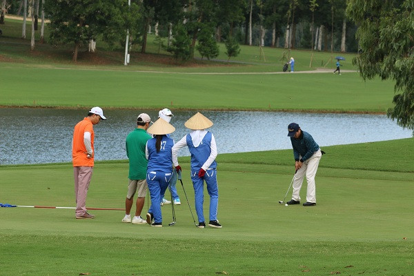 TP Hà Nội tạm dừng hoạt động các sân golf để chống dịch TP Ha Noi tam dung hoat dong cac san golf de chong dich