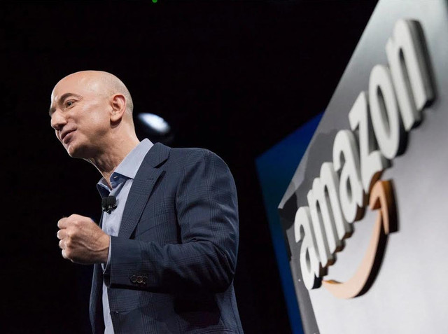 Siêu tỷ phú Jeff Bezos suýt trở thành nhân viên đánh máy fax Sieu ty phu Jeff Bezos suyt tro thanh nhan vien danh may fax