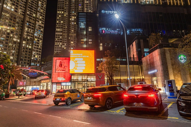 Chủ xe VinFast “nhân đôi” đặc quyền khi chuyển khẩu về các khu đô thị Vinhomes - Hình 2 Chu xe VinFast “nhan doi” dac quyen khi chuyen khau ve cac khu do thi Vinhomes-Hinh-2