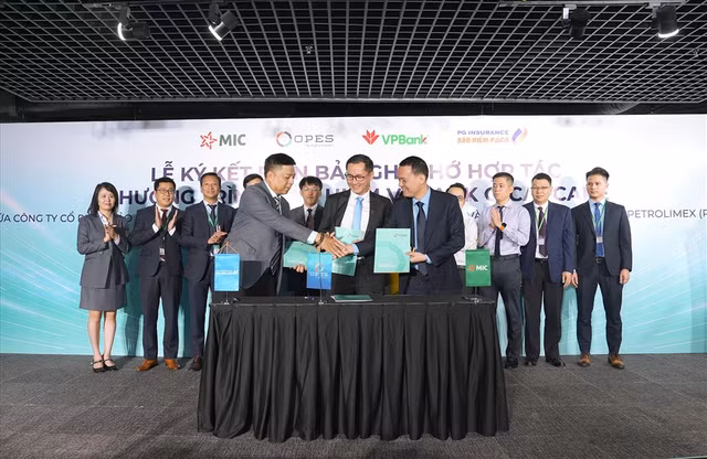 OPES, MIC, PJICO ky ket hop tac chuong trinh bao hiem VPBank O•CARCARE