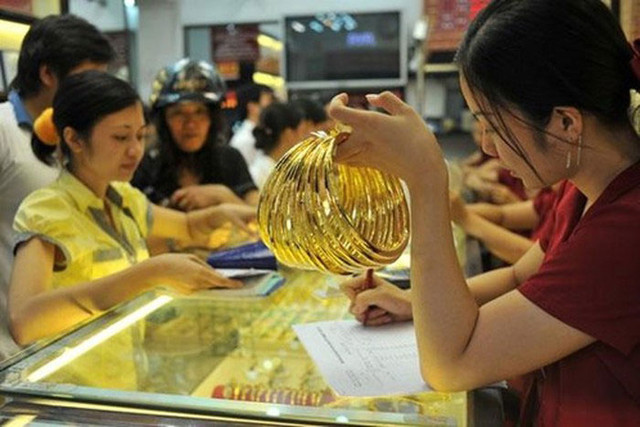 Giá vàng hôm nay: Vàng thế giới lao dốc do USD tăng Gia vang hom nay: Vang the gioi lao doc do USD tang