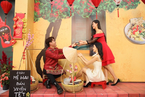 CHIN-SU Cá Cơm Biển Đông hội cùng Tết Việt sum vầy - Hình 2 CHIN-SU Ca Com Bien Dong hoi cung Tet Viet sum vay-Hinh-2