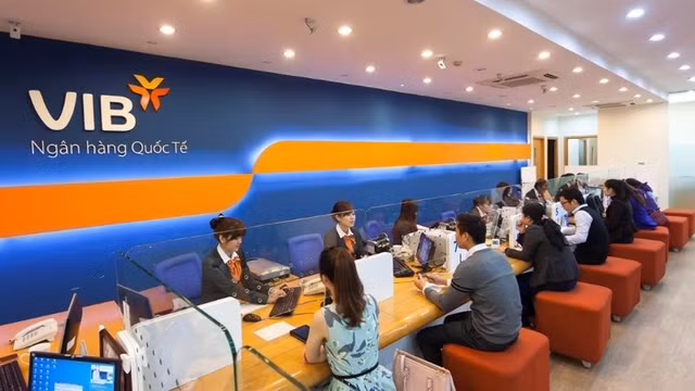 Beston va nguoi lien quan so huu vuot 8% von VIB