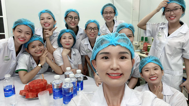 Từ giúp việc thành giám đốc: Cô gái xứ Quảng phấn đấu như thế nào? - Hình 7 Tu giup viec thanh giam doc: Co gai xu Quang phan dau nhu the nao?-Hinh-7