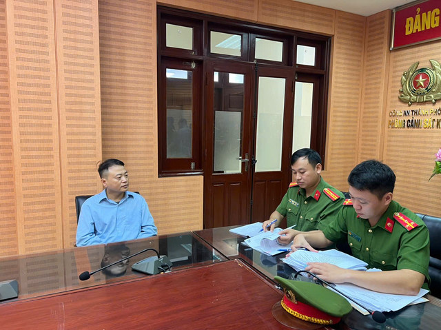 Cơ quan công an làm việc với đối tượng Nguyễn Hòa Bình 1222.jpg