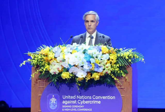 Ông John Brandolino, đại diện Cơ quan Phòng chống Ma túy và Tội phạm của Liên hợp quốc (UNODC) phát biểu. 67.jpg