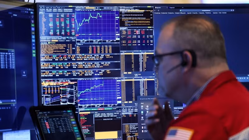 Chứng khoán Mỹ bùng nổ, S&P 500 và Nasdaq lập đỉnh kỷ lục