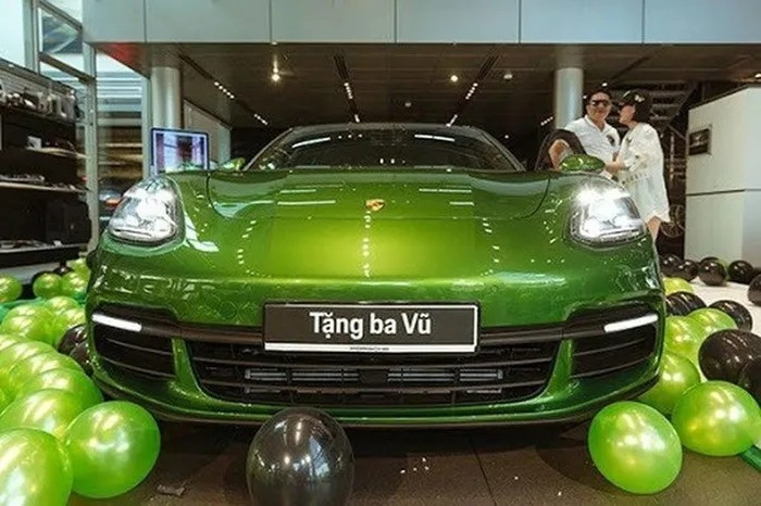 Ước tính, tổng giá trị dàn xe của Nguyễn Quốc Vũ có thể chạm ngưỡng 200 tỷ đồng. Ảnh: FBNV