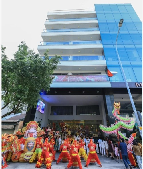 Vợ chồng Khánh Thi - Phan Hiển cùng các con đang sống trong căn biệt thự rộng hơn 800m2, toạ lạc trên một con đường sầm uất ở quận Bình Thạnh (TP HCM). Ảnh: KTA