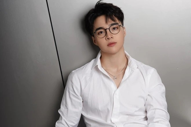 Mới đây, mạng xã hội lan truyền thông tin TikToker Tun Phạm bị Cục Thuế TP. Hà Nội truy thu và xử phạt gần 500 triệu đồng vì không đăng ký thuế, không kê khai thu nhập từ livestream bán hàng. Ảnh: Tun Phạm/Facebook.