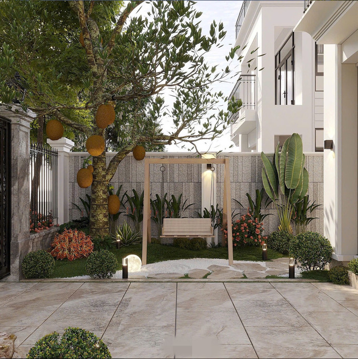 Góc sân vườn nhiều cây và hoa thơ mộng. Ảnh: FB Nguyễn Thành Chung &gt;&gt;&gt; Mời độc giả xem video: Hà Nội kiểm tra hơn 1.000m2 căn biệt thự cũ. Nguồn: VTV24