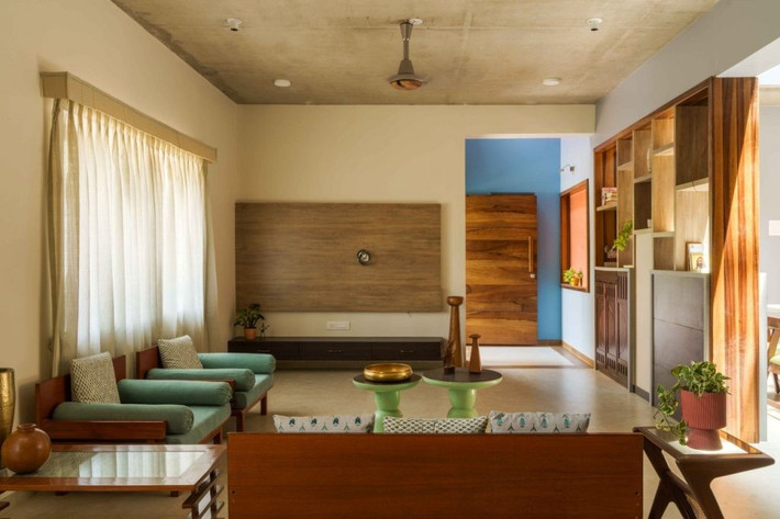 Các khu vực trung gian được thiết kế tỉ mỉ làm mờ ranh giới giữa không gian xây dựng và thiên nhiên, thúc đẩy ánh sáng tự nhiên và thông gió xuyên suốt. Ảnh: Thearchitectsdiary