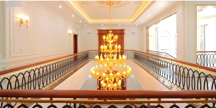 Không gian thông tầng đắt giá. Ảnh: Chụp màn hình