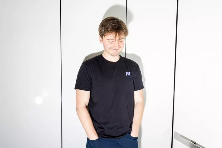 Brendan Foody cho biết, có những tuần, chỉ riêng các cuộc họp đã chiếm cảm giác như... 40 giờ. Ảnh: Sfstandard