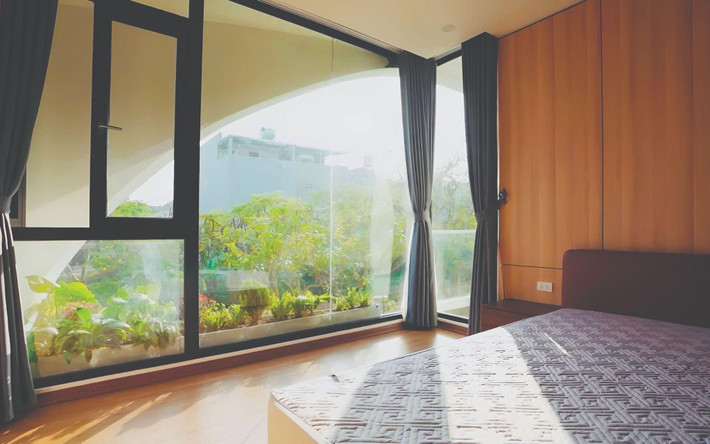 Phòng thờ được bố trí tách biệt, đảm bảo riêng tư và yên tĩnh. Ảnh: NguyenhieuARC