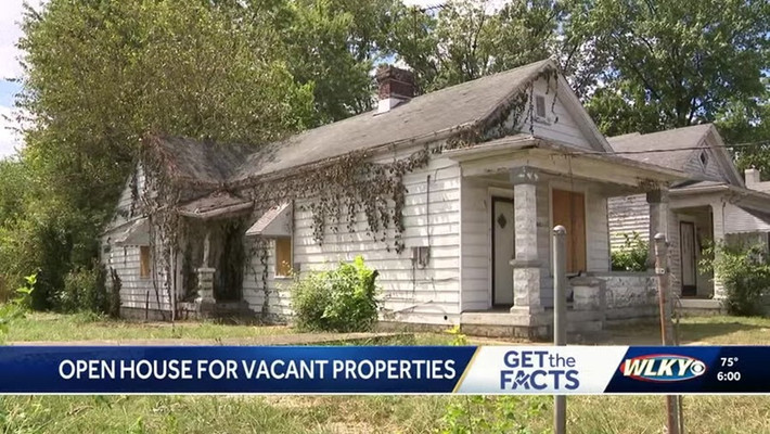 Khách hàng quan tâm có thể tham dự các buổi mở cửa tham quan, trực tiếp xem nhà tại 5 khu vực phía Tây Louisville gồm Portland, Park Hill, Parkland, Chickasaw và Russell. Ảnh: Wlky