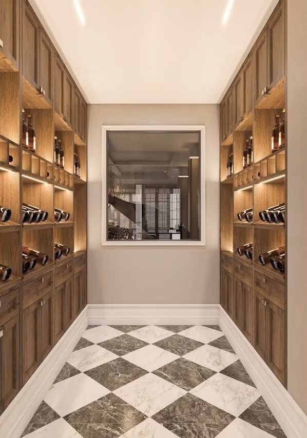 Trong nhà còn có một phòng đựng rượu. Ảnh: FB Hương Thu Nguyễn