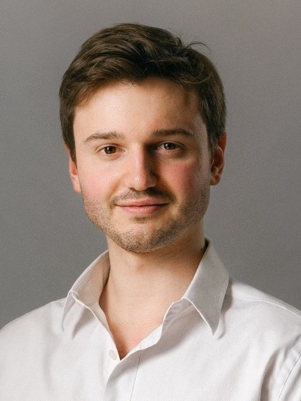 Bỏ học giữa chừng khi đang theo học tại Đại học Georgetown để toàn tâm cho Mercor, lịch trình hàng ngày của Brendan Foody gần như không có chỗ cho những buổi cà phê thư giãn hay khoảng nghỉ xa xỉ. Ảnh: India Today