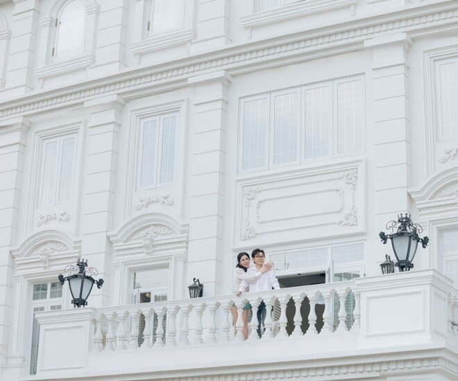 Mang phong cách tân cổ điển, căn biệt thự nổi bật với kiến trúc tinh xảo. Ảnh: FBNV