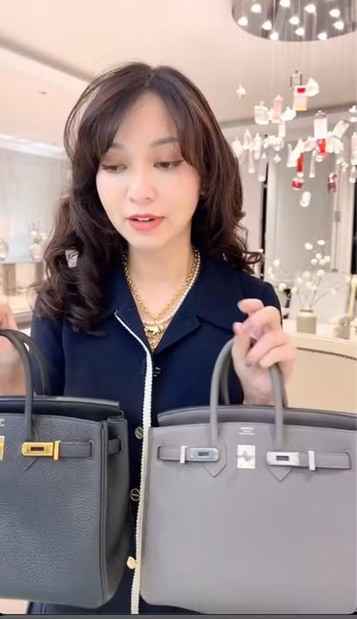Hannah Olala từng gây chú ý khi chia sẻ chiếc túi Hermès Birkin da cá sấu trắng có giá lên tới 2 tỷ đồng. Ảnh: FBNV