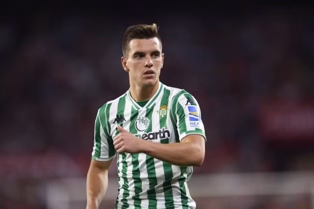 Chuyển nhượng bóng đá từ InformaBetis, Giovani Lo Celso đã đồng ý đến Tottenham, sẽ đến London kiểm tra y tế vào tuần này. Đây là chữ ký ưa thích của HLV Mauricio Pochettino, nhằm thay thế Christian Eriksen.