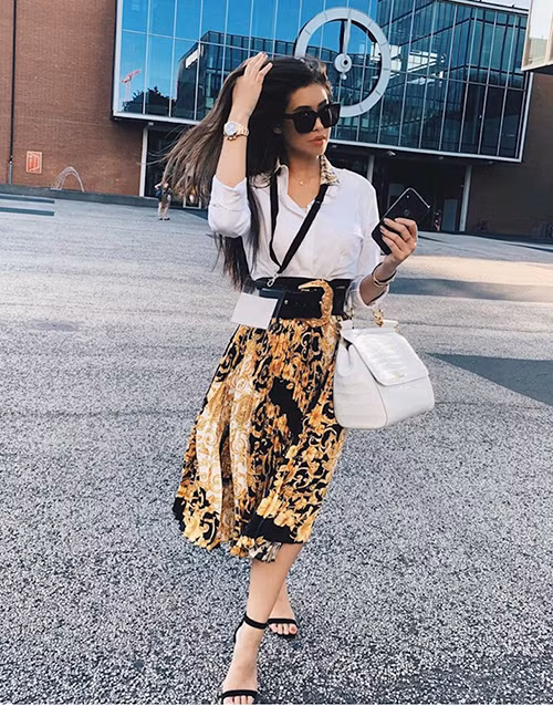 Năm 2019, Thảo Tiên bắt đầu mùa hè với chuyến đi mua sắm hàng hiệu ở Milan - nơi có những thương hiệu nổi tiếng chỉ giới nhà giàu mới mua sắm thường xuyên. Ảnh: Instagram.