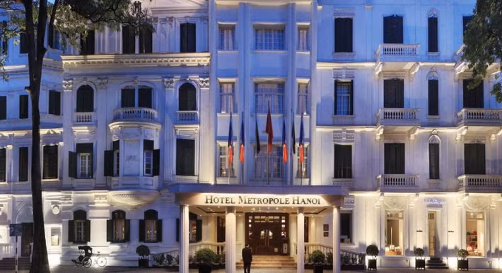  Khách sạn Metropole Hà Nội được xây dựng vào năm 1901 thời thuộc địa Pháp, là một trong những điểm nghỉ ngơi xa xỉ. Ảnh: Metropole.