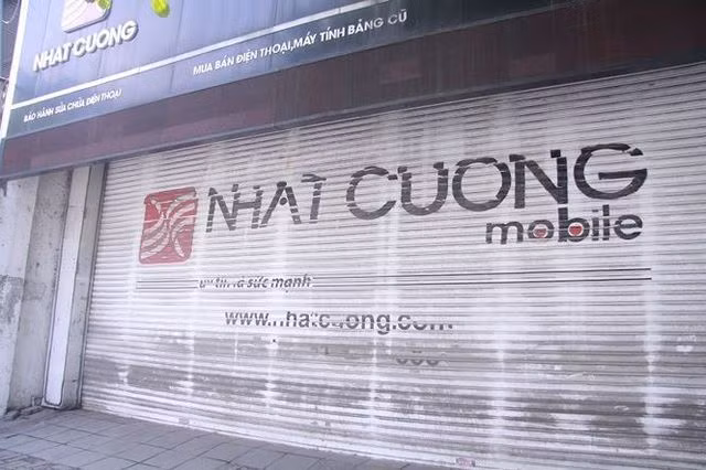 Một cửa hàng Nhật Cường trên phố Bạch Mai cũng đã đóng cửa.